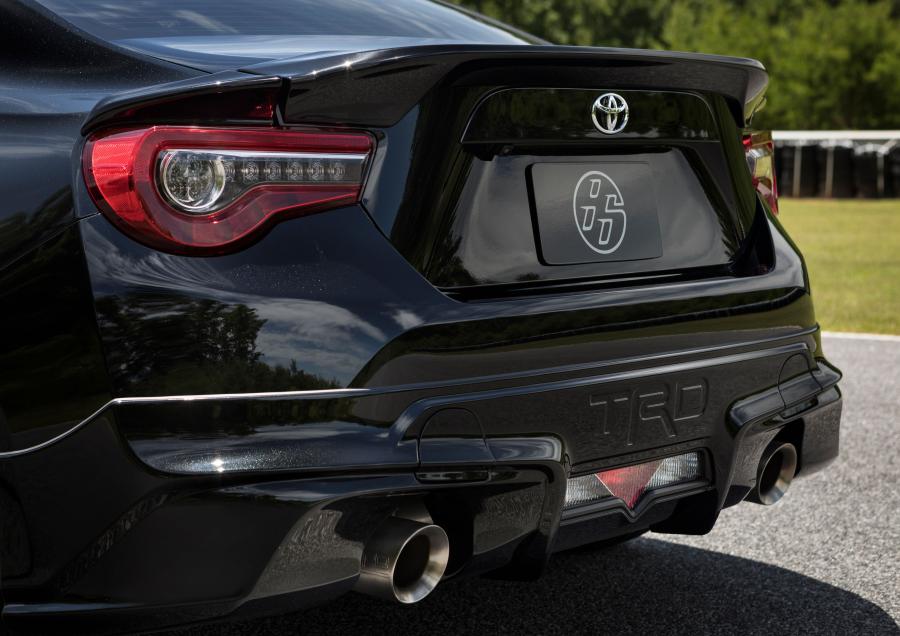 Детали экстерьера Toyota GT 86 TRD Special Edition 2018 года  (NA) (фото 11 из 40)